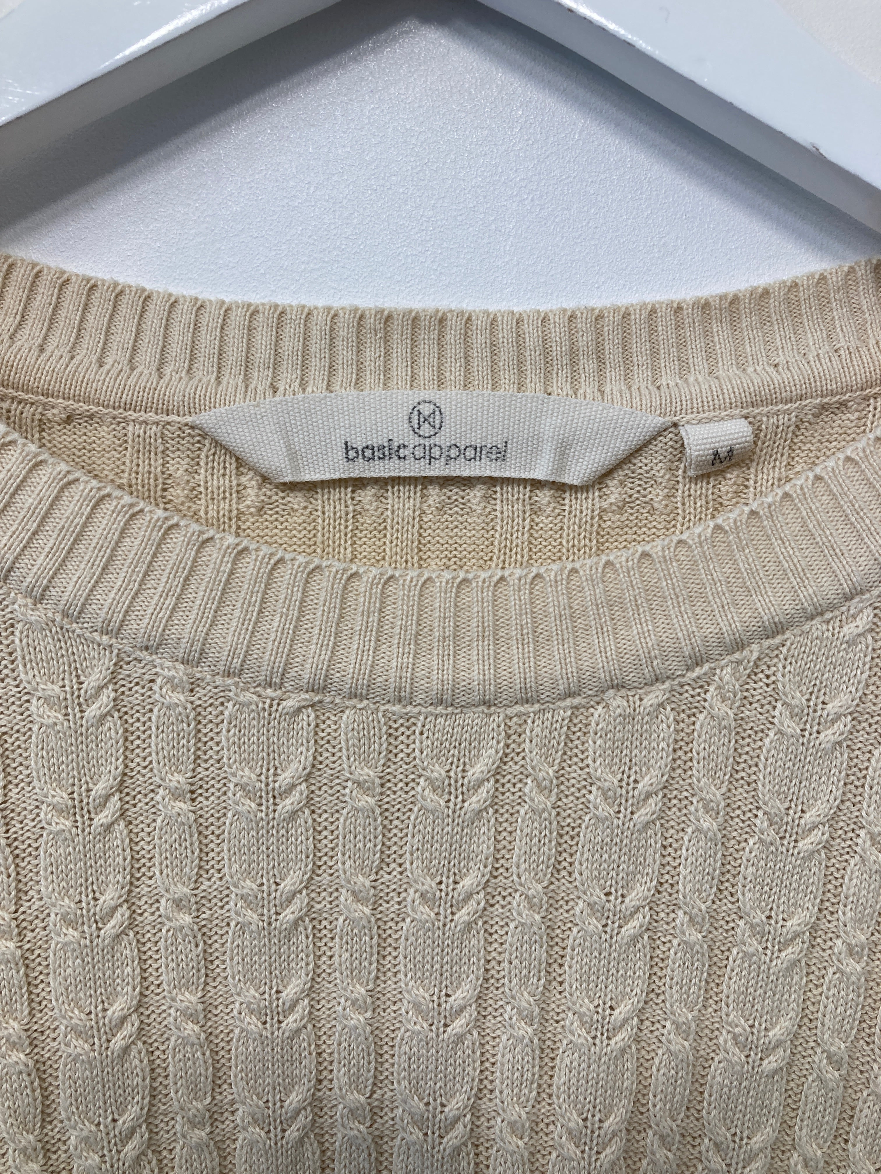 Basic Apparel Bluse